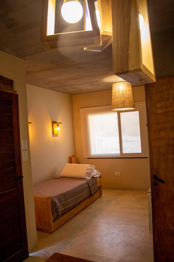 Hotel Tulmas ティルカラ エクステリア 写真